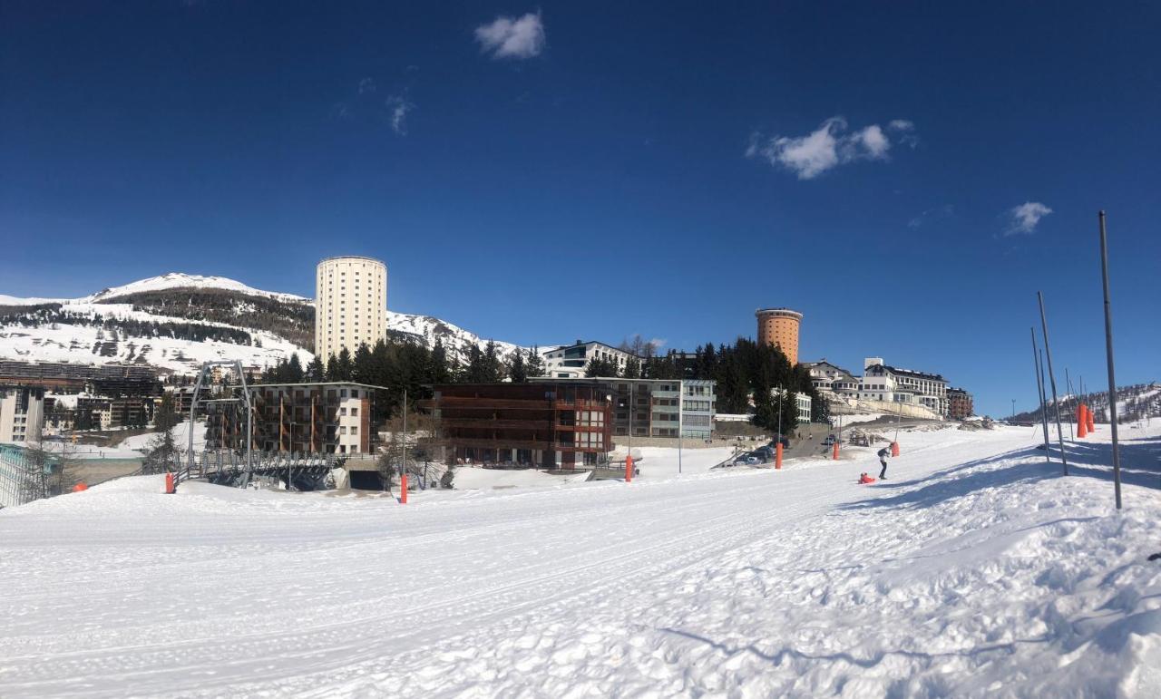 Nice House On The Ski Slopes Colle Sestriere Exterior foto